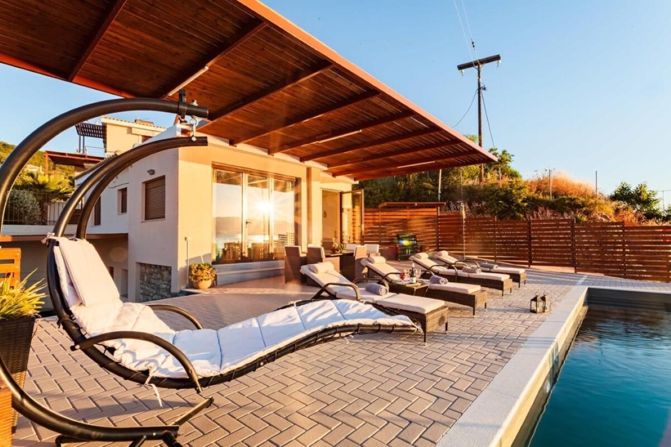 Seaside Summer Bliss - Aurora Luxury Pool Paradise *