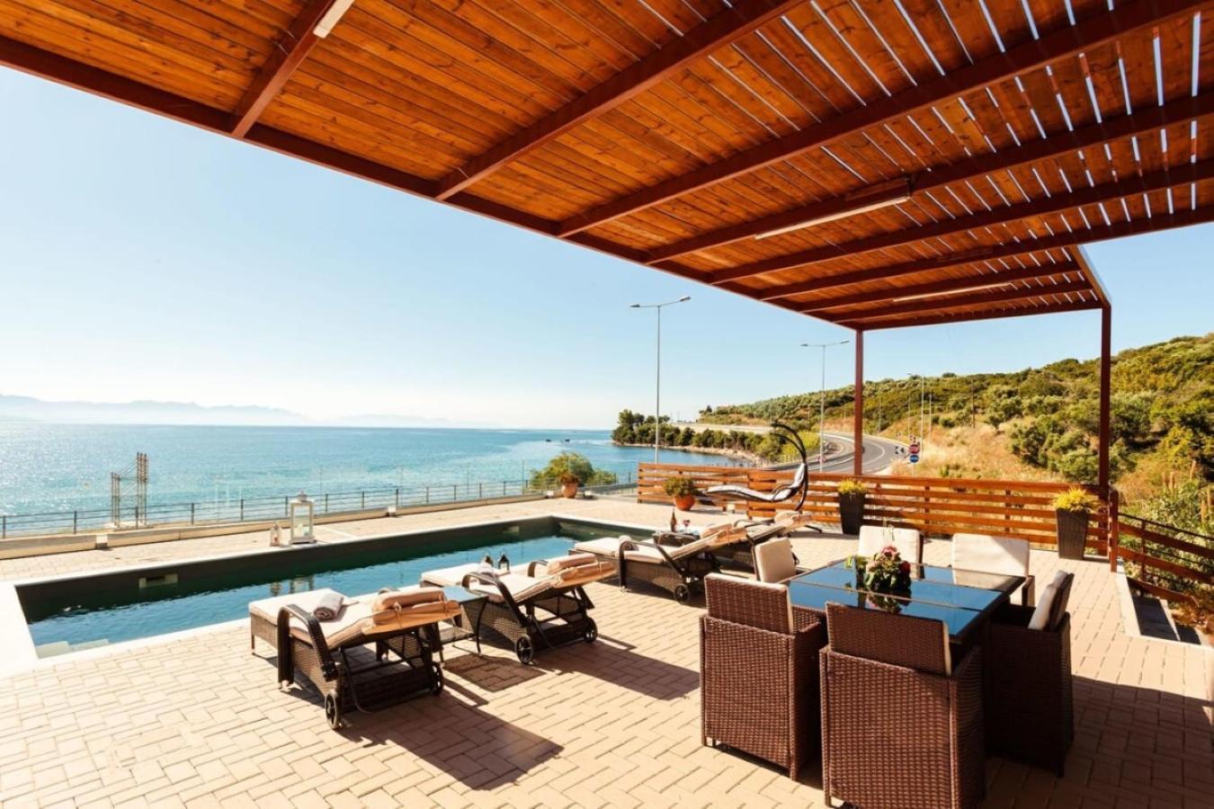 Seaside Summer Bliss - Aurora Luxury Pool Paradise * Πεταλίδι