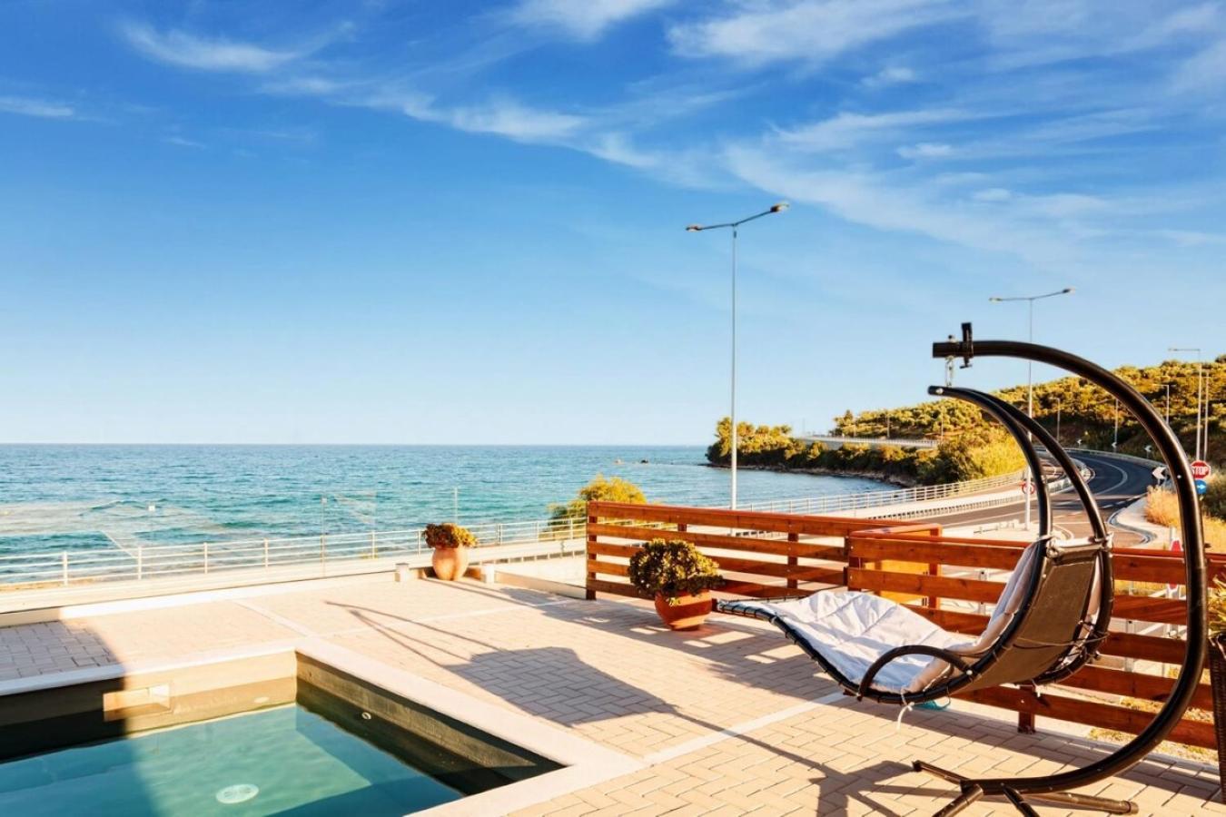 Seaside Summer Bliss - Aurora Luxury Pool Paradise Βίλα