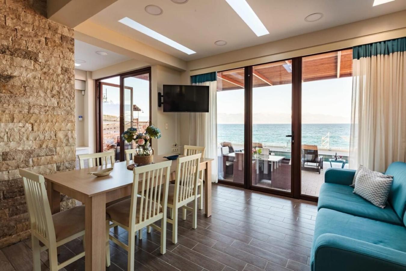 Seaside Summer Bliss - Aurora Luxury Pool Paradise * Petalidi